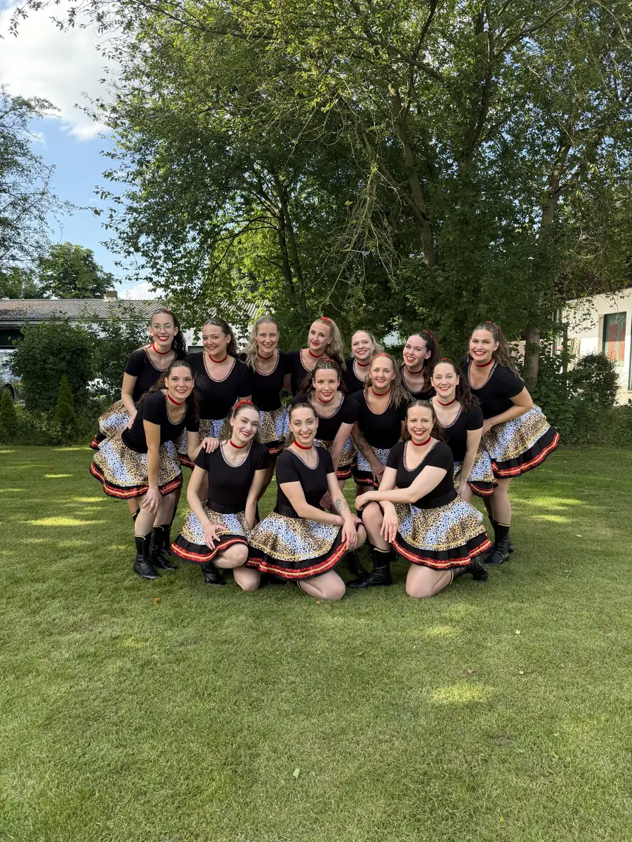 Die Schmucken Juwelcher im Garten